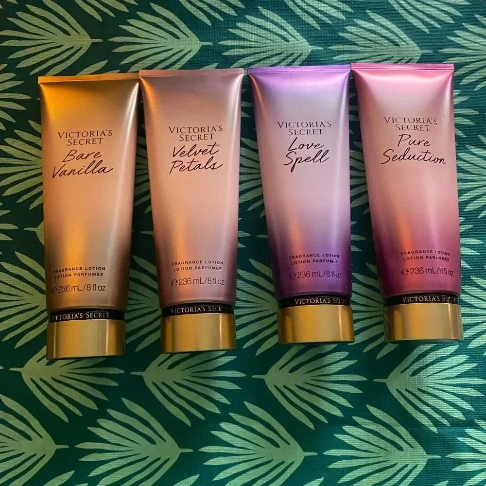 Victoria’s Secret lotion set off 4!